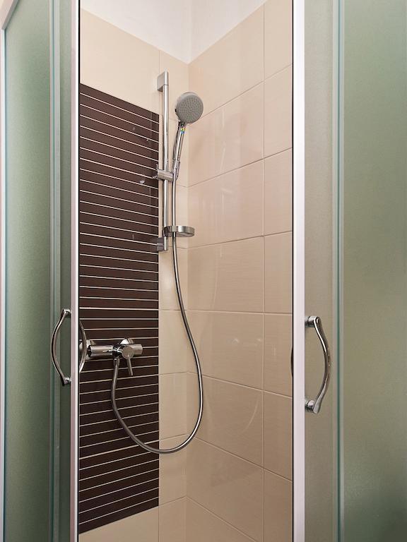 Guest House Leta With Parking سبليت الغرفة الصورة